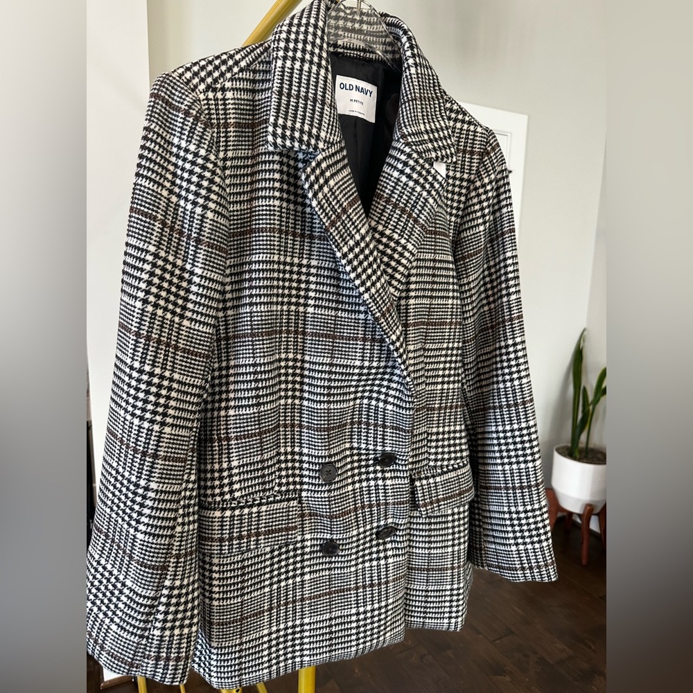 Old Navy Black and White Trendy Winter Plaid Blazer